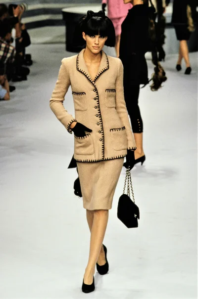 Look 17